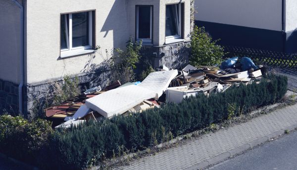 Yard Junk Removal in New Albany